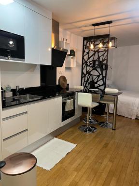 Superbe studio Paris La Défense - Housity