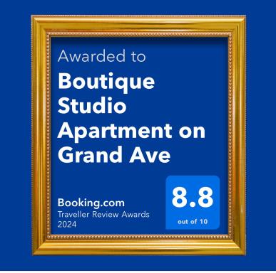Boutique Studio Apartment on Grand Ave - Housity