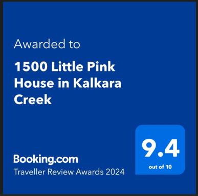 1500 Little Pink House in Kalkara Creek - Housity