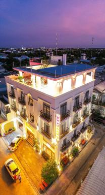 RUBY HOTEL Vĩnh Long - Hizvo