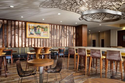 Delta Hotels by Marriott Philadelphia Airport - Housity