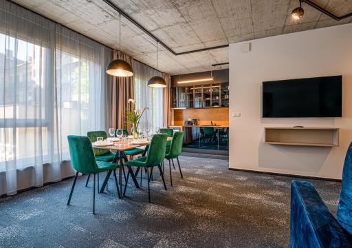Noir Hotel - Housity