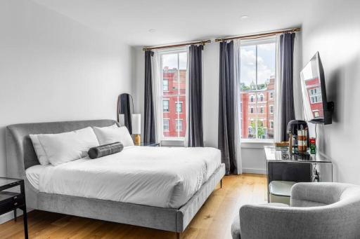 The Phenix Historic DTWN Hotel, King Bed Room #300 - Housity