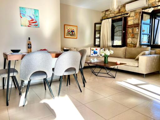 Boutique Stone House - Housity