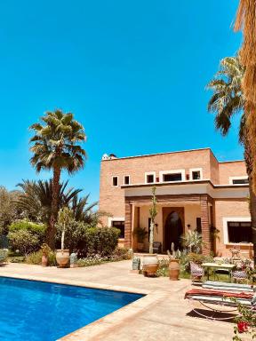 La Villa Des Golfs & PinkCactus - Housity