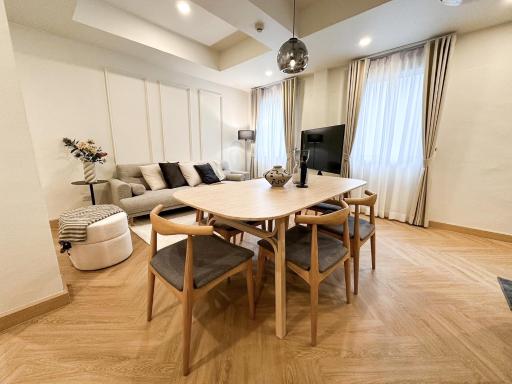 Upscale 3-bedroom 3-bathroom suite 1 min to BTS Prompong - Housity