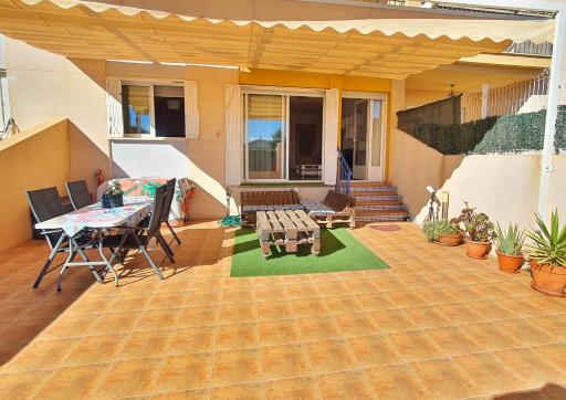 Amplia Terraza con Piscina, Garaje y Aire Acondicionado - by Aloha Palma - Housity