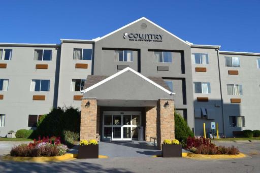Country Inn & Suites by Radisson, Fairview Heights, IL - Housity