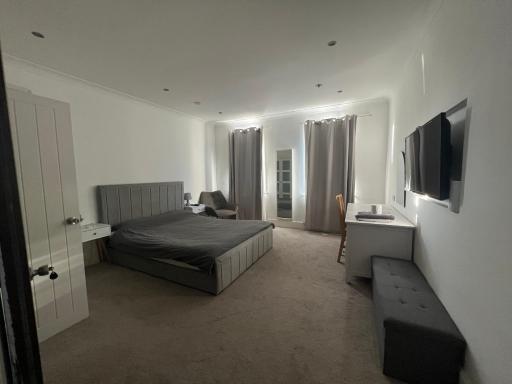 Eglentine - Housity
