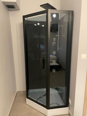 HOTELIK Spanie 7 RYNEK -Parking - Housity