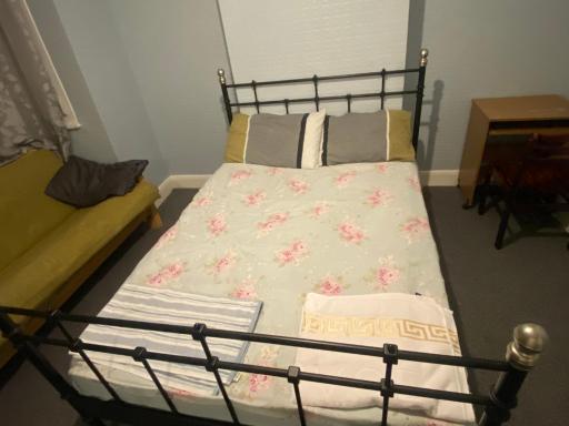 Quiet and peaceful Victorian corner house - Housity