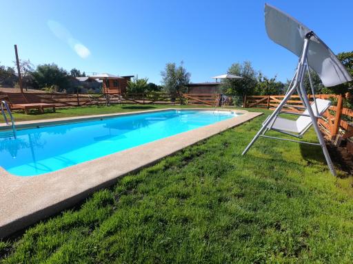 Cabaña Refugio Magenta y Piscina privada - Housity