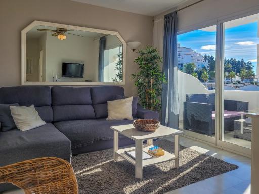 ☆Cozy 2BR apt. with sea views WIFI/AC/PARKING - Housity
