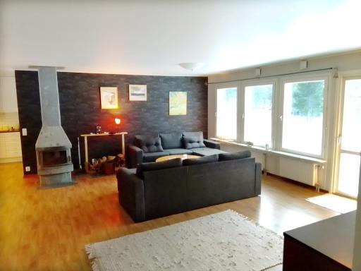 Havsnära villa - Housity