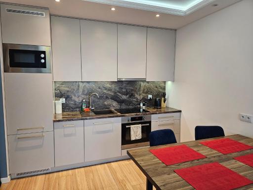 Nowy apartament przy ulicy Kurpiowskiej blisko centrum miasta - Housity