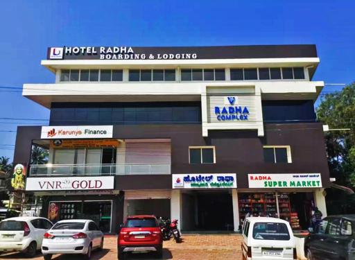 Hotel Radha - Housity
