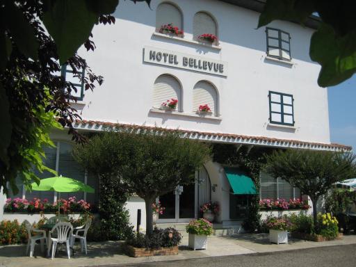 Hotel Bellevue de tradition familiale - Housity