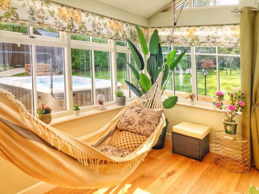 Daweswood Guest Suite - Luxury retreat with optional hot tub - Housity