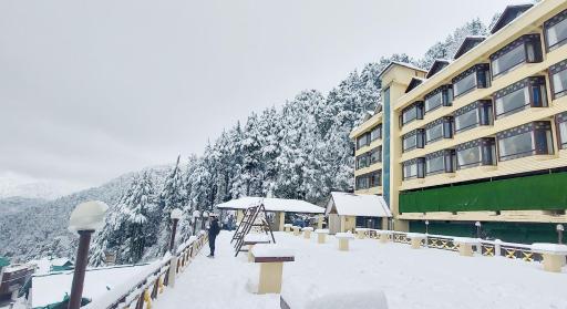 Snow Valley Resorts Dalhousie - Housity