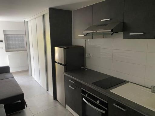 Studio moderne entièrement rénové. - Housity