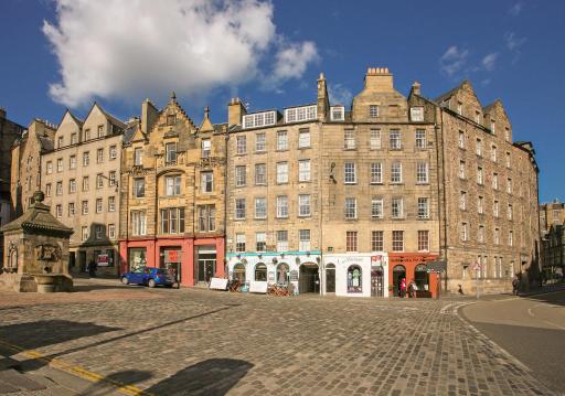 West Bow Apartment - Housity
