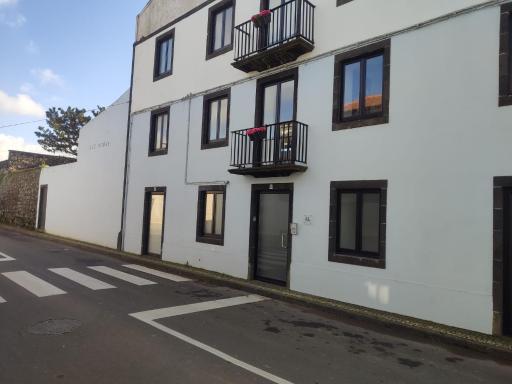 Fenais da Luz House - Housity
