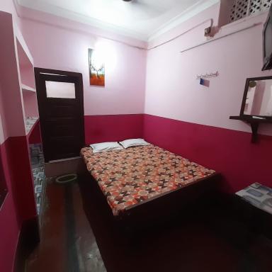 Call on 79031-58122 for booking-Rupak Rest house Near Temple - Housity