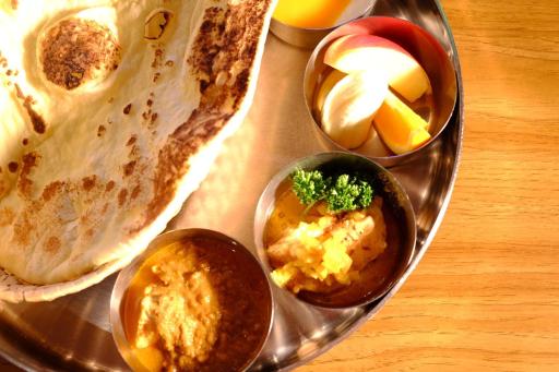 Azumino World Curry House Spice Road - Housity