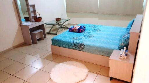 1 Furnished Bedroom apartment with Pool view - Housity