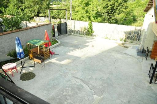 Guesthouse in Sadgeri - Housity