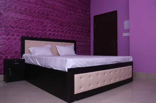 SPOT ON Gajadhar Rest House - Housity