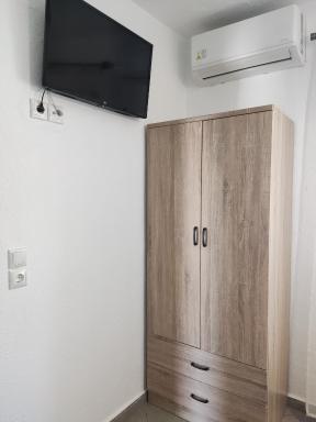 Dolphins House - Housity