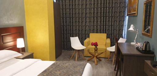 Comfort Hotel - Housity