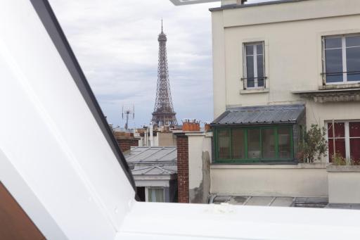 EIFFEL TOWER - Passy - Housity