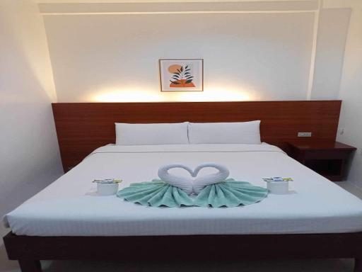 Zosimo's Inn - Housity