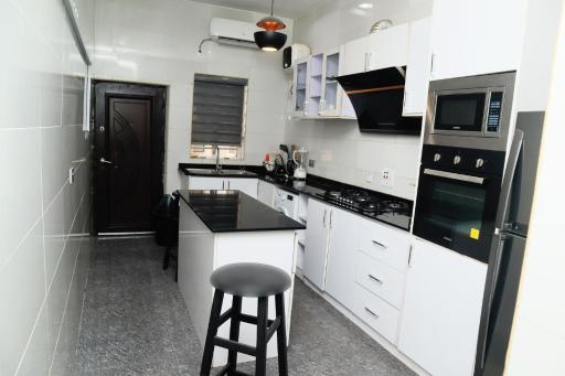 4 bedroom fully detached dope duplex - Housity