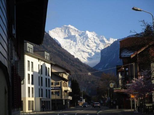 NEW.. Matten Central Family Suite, sleeps 4 - Housity