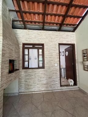 Casa com suíte - Housity