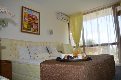 Sunshine Pearl Family Hotel - Housity
