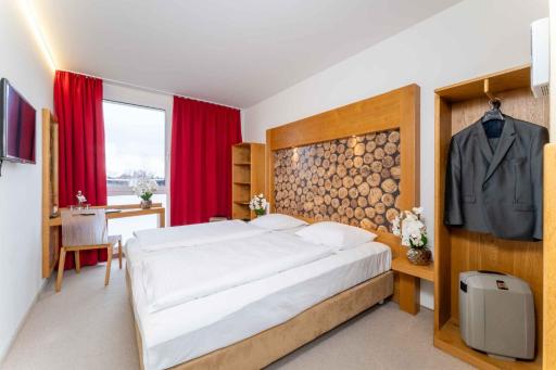 PLAZA INN Dachau - München - Housity