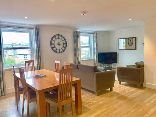 Your Space Apartments - Manor House - Housity