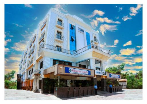 Hotel SR Tiruchendur - Housity