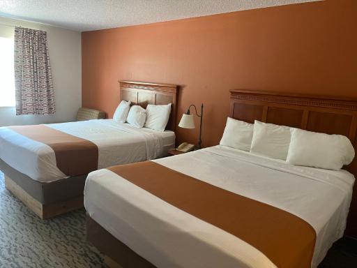 Regency Inn & Suites - Housity