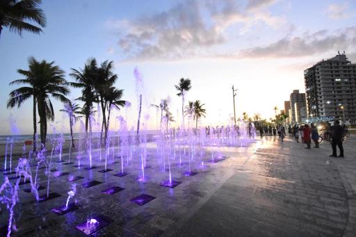 Casa na Praia Grande - Housity