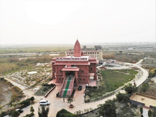 iskcon's GITANAGARI RETREAT CENTER - Housity