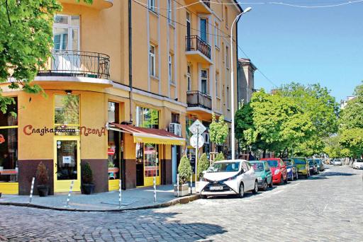 City centre stylish apartament with private backyard - Housity