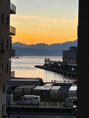 A un passo dal Castello Maschio ANGIOINO Appartment - Housity