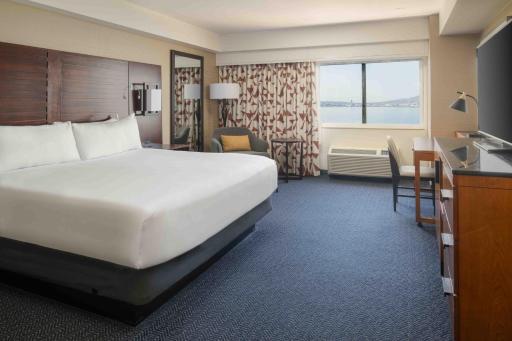 DoubleTree by Hilton San Francisco Airport - Housity
