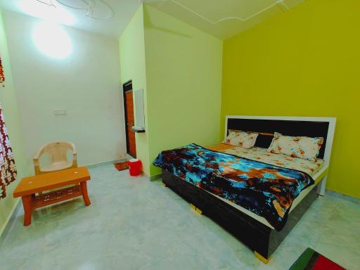 The Akash Guest House 15 Min Walking From Ram Janam Bhumi - Housity