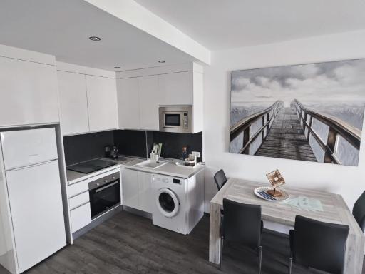 Benalbeach Holidays Benalmâdena - Housity